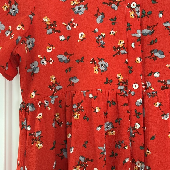 RED FLORAL MIDI DRESS - Picture 3 of 5